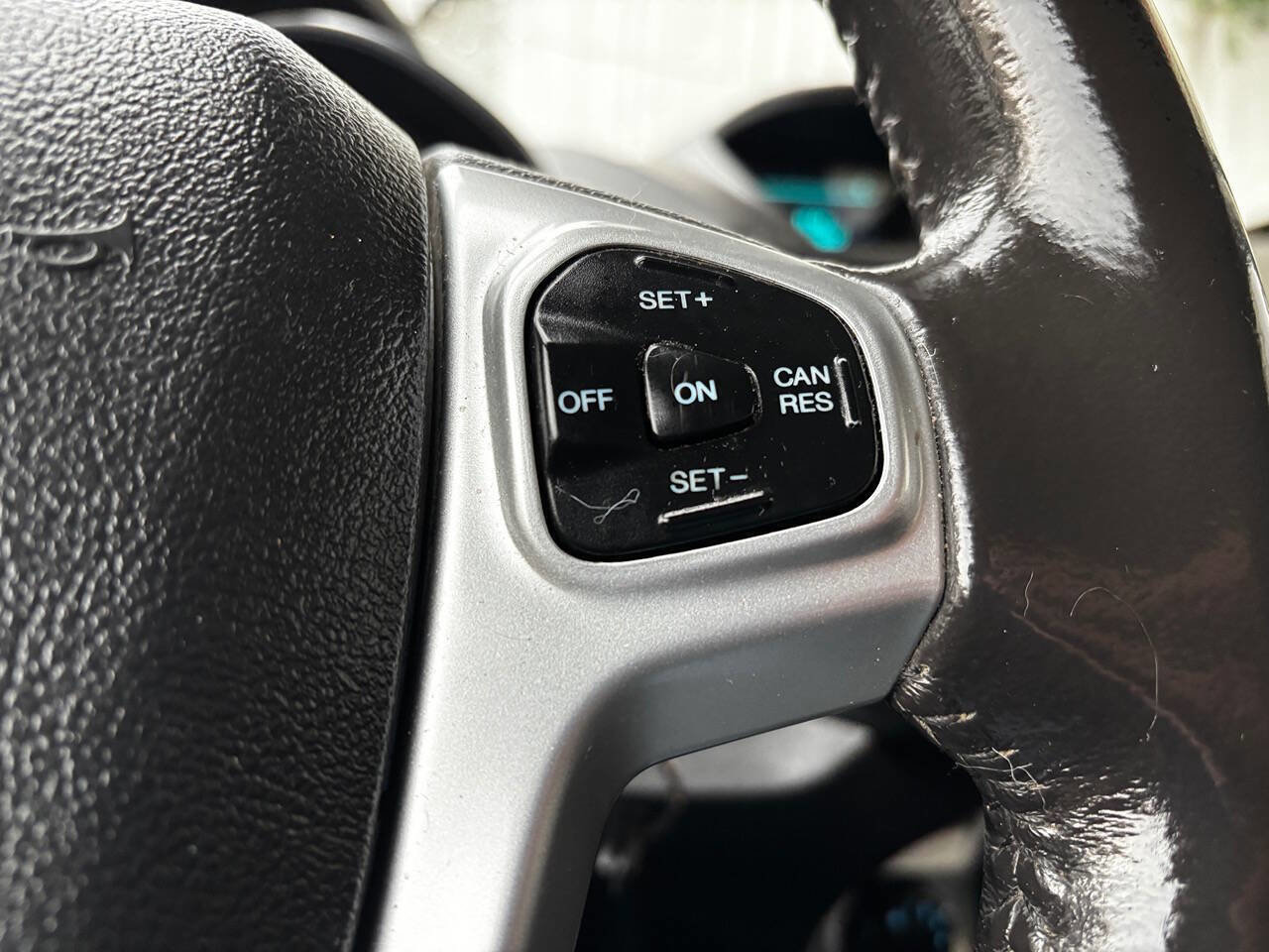 Used 2016 Ford Fiesta SE image 21