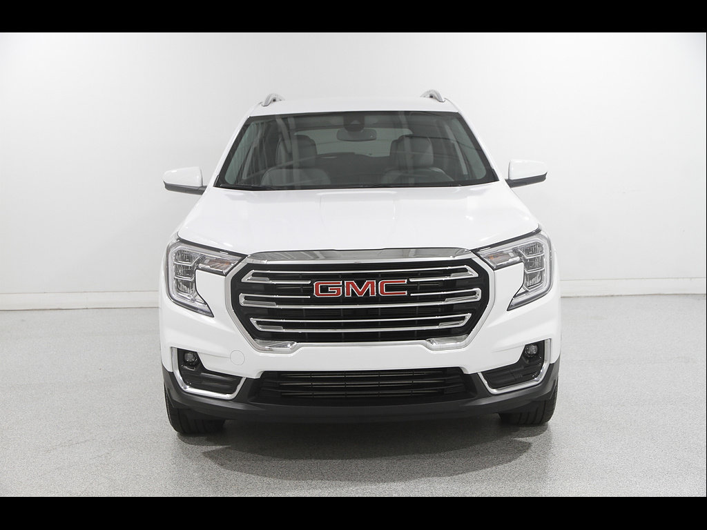 Certified 2023 GMC Terrain SLT w/ Infotainment Package II AWD/4WD image 2