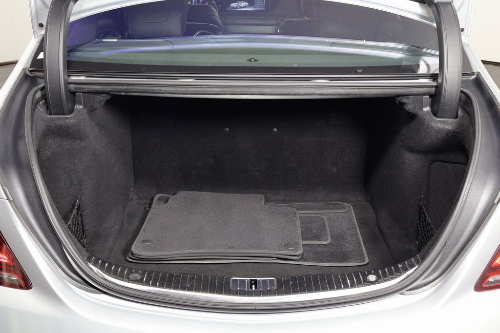 Used 2018 Mercedes-Benz S 560 Sedan image 14