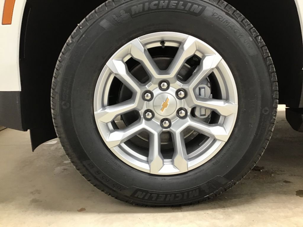 New 2026 Chevrolet Tahoe LS image 32