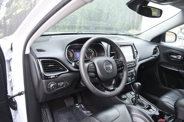 Used 2023 Jeep Cherokee Altitude Lux AWD/4WD image 14