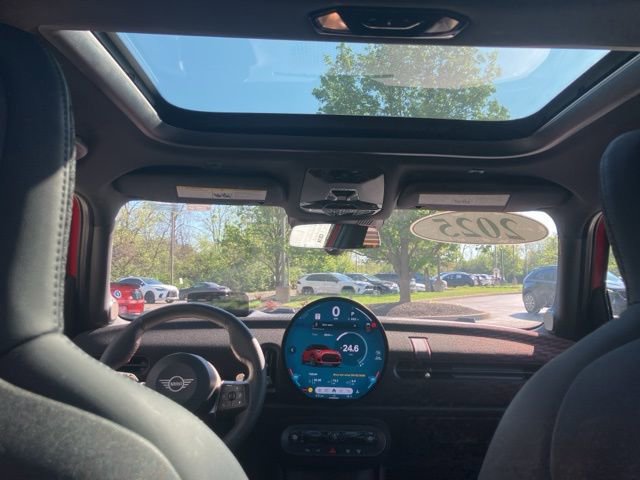 Used 2025 MINI Cooper S FWD image 37