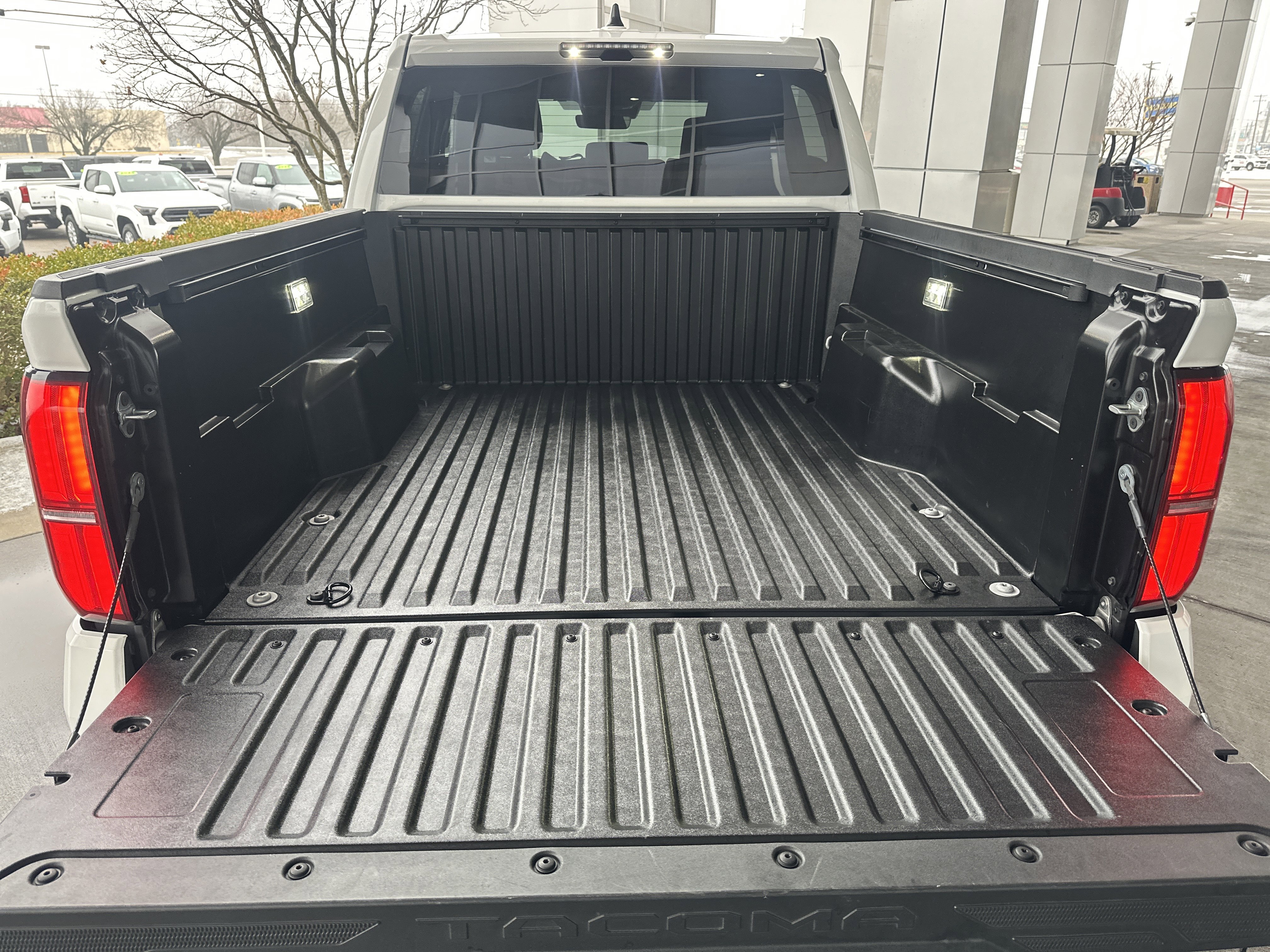 Certified 2025 Toyota Tacoma TRD Off-Road image 17