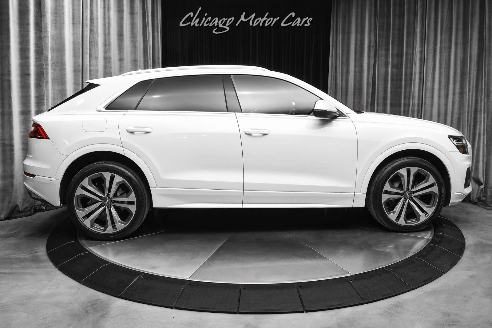 Used 2020 Audi Q8 Premium Plus AWD/4WD image 46