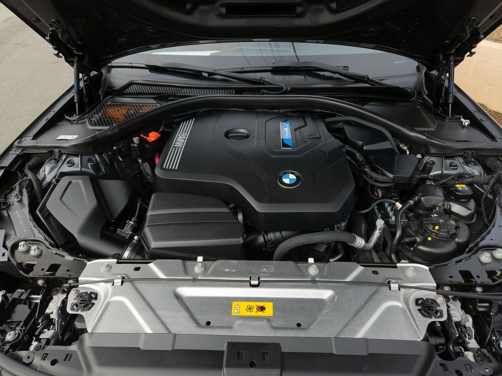 Used 2022 BMW 330e w/ Driving Assistance Package image 26