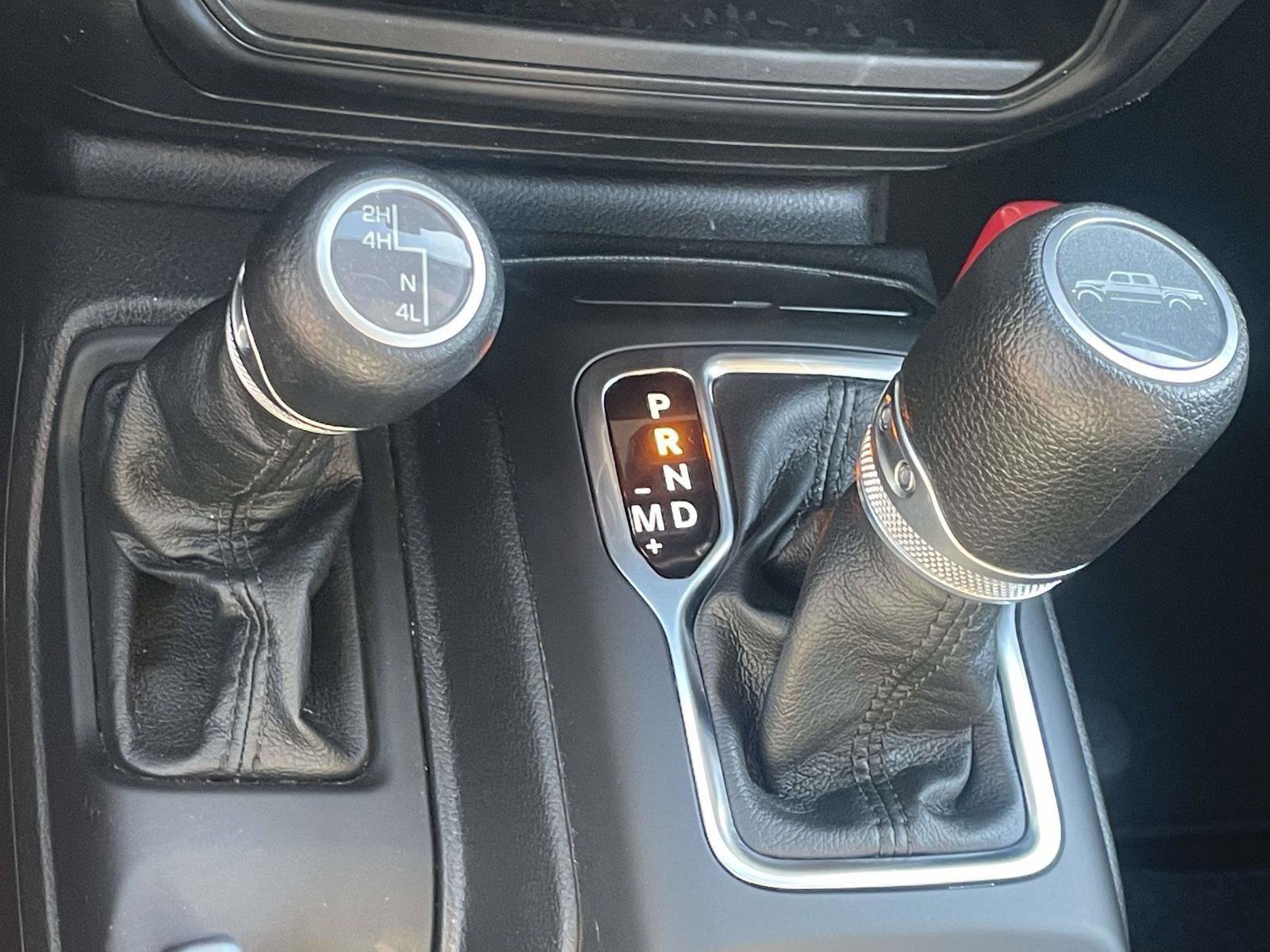 Used 2023 Jeep Gladiator Sport AWD/4WD image 20