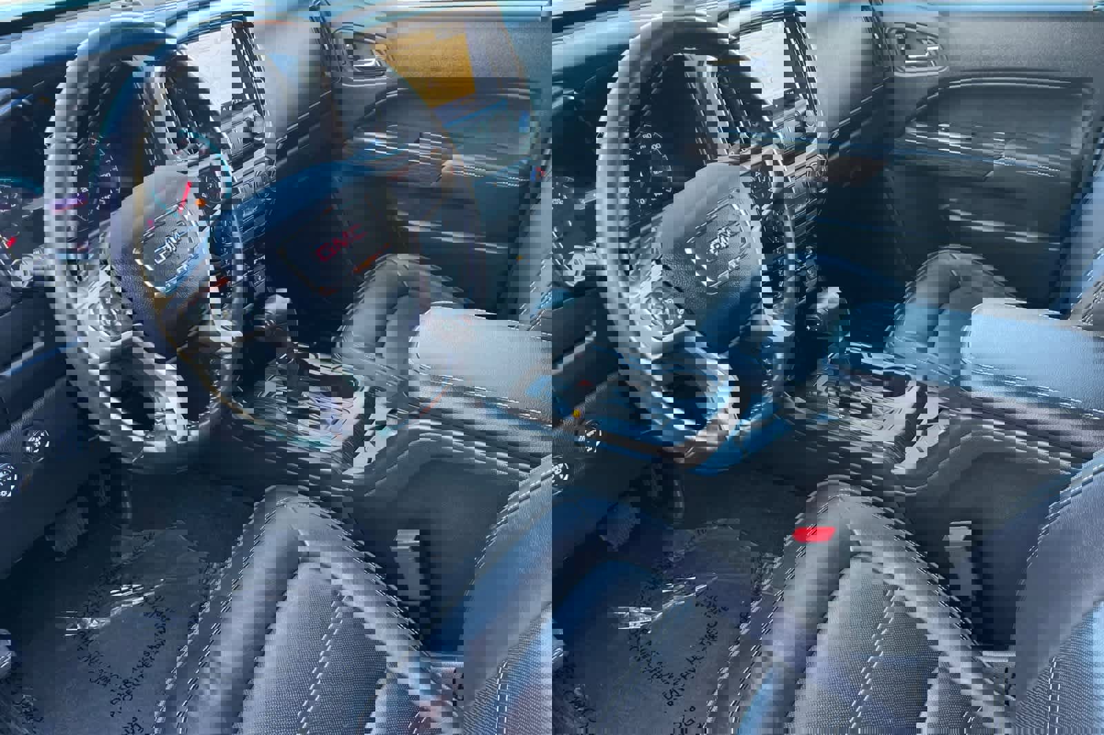 Used 2019 GMC Canyon Denali image 12