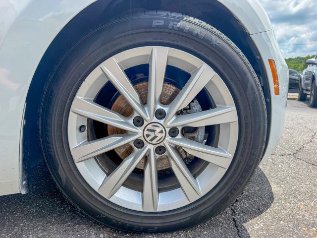 Used 2018 Volkswagen Beetle 2.0T S w/ Style & Comfort Package For S FWD image 14