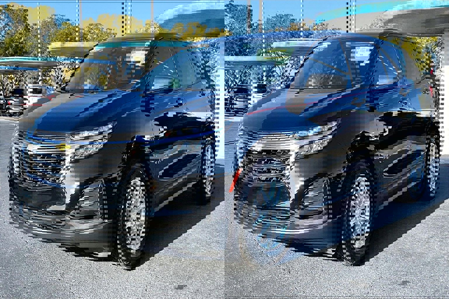 Certified 2023 Chevrolet Equinox LS w/ LS Convenience Package image 2