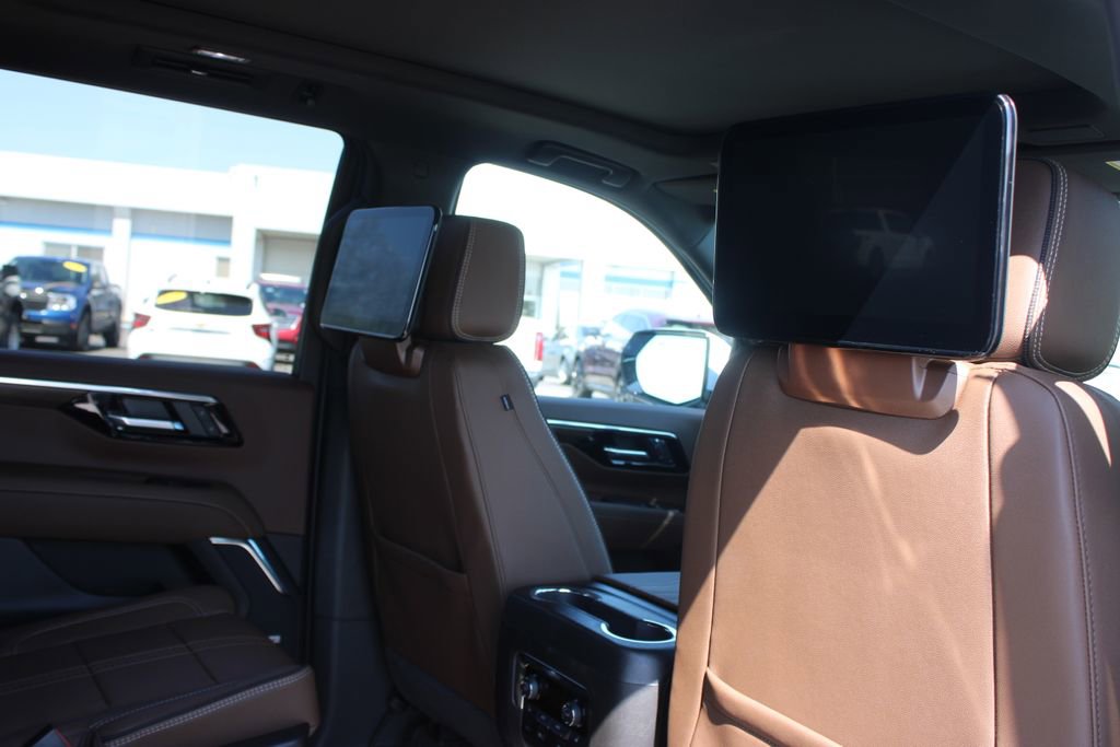New 2026 Chevrolet Tahoe High Country AWD/4WD image 36