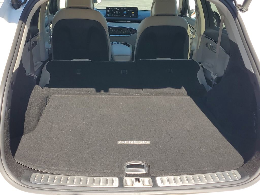 Used 2023 Genesis GV70 2.5T w/ Select Package image 28