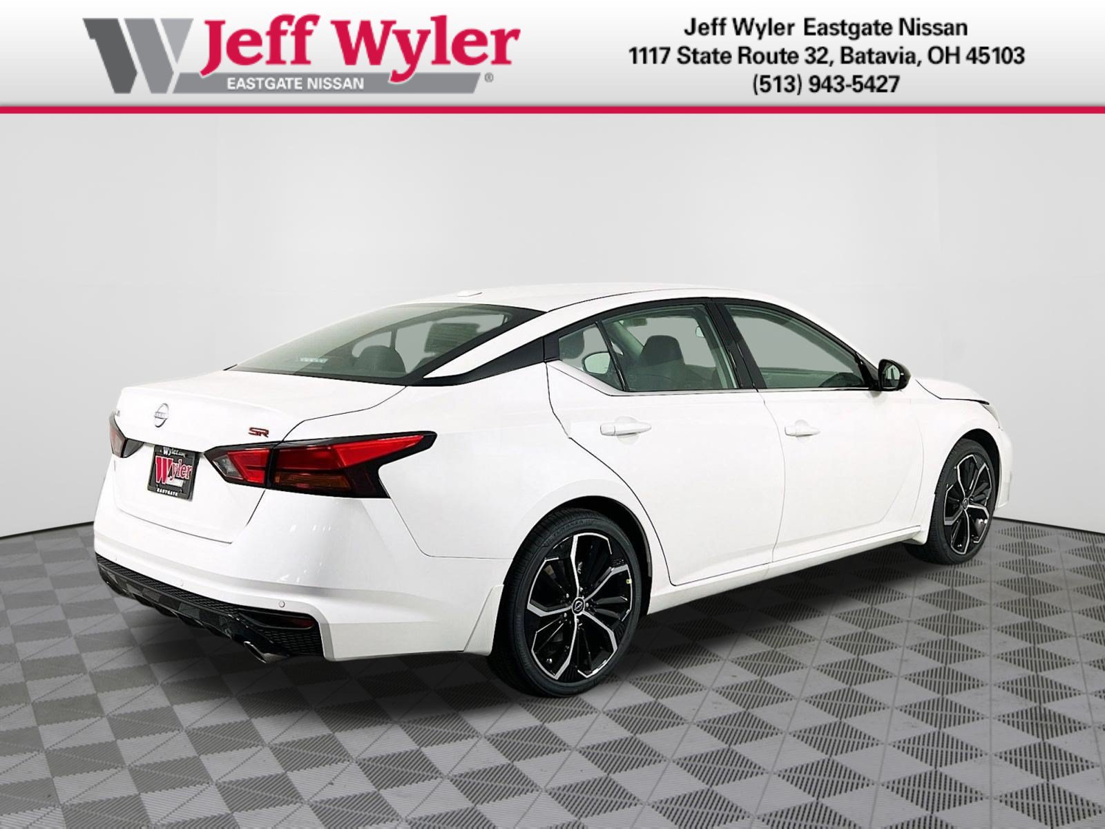 New 2025 Nissan Altima 2.5 SR FWD image 29