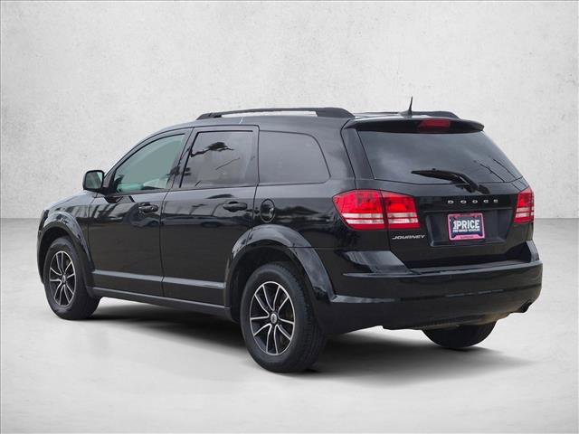 Used 2018 Dodge Journey SE w/ Connectivity Group FWD image 8