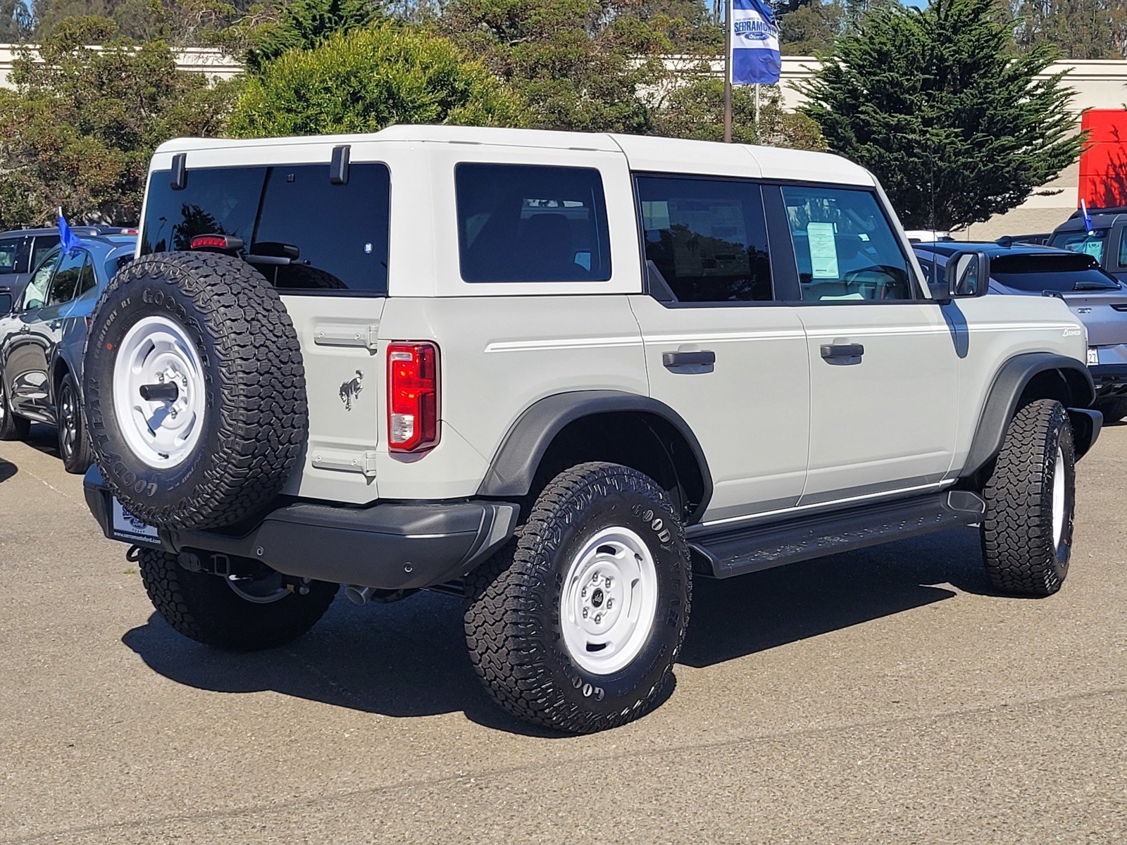 New 2026 Ford Bronco Heritage Edition AWD/4WD image 4