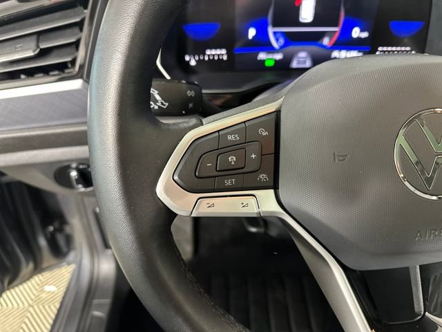 Used 2023 Volkswagen Jetta SE image 15