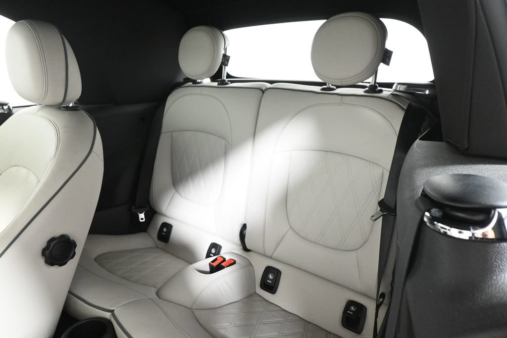 Certified 2023 MINI Cooper S w/ Signature Upholstery Package FWD image 4