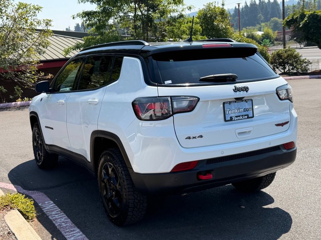 Used 2024 Jeep Compass Trailhawk w/ Trailhawk Elite Group AWD/4WD image 5