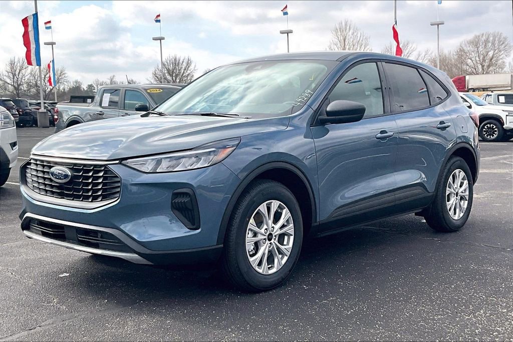 New 2026 Ford Escape Active image 2