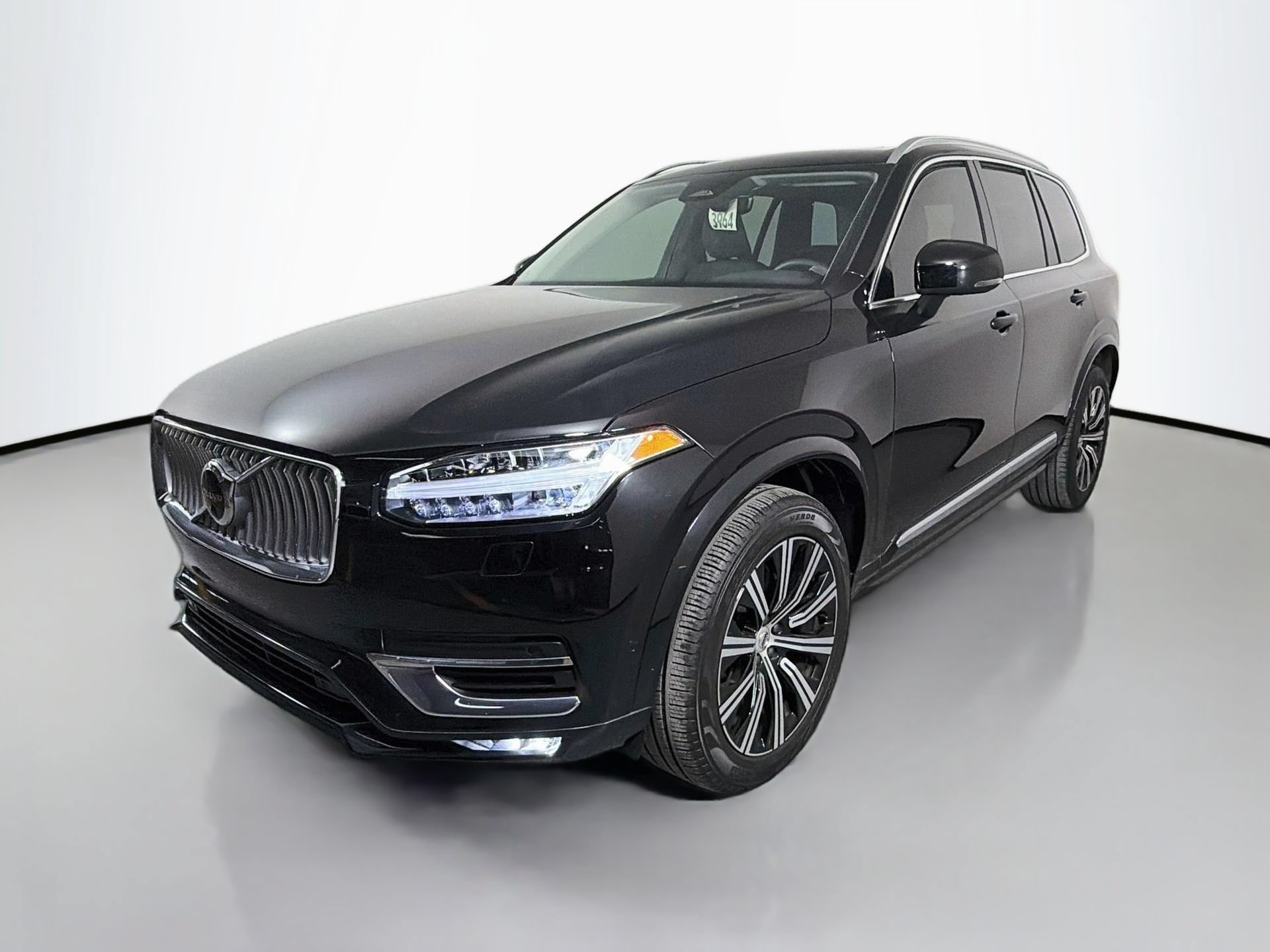 Certified 2024 Volvo XC90 B5 Plus AWD/4WD image 36