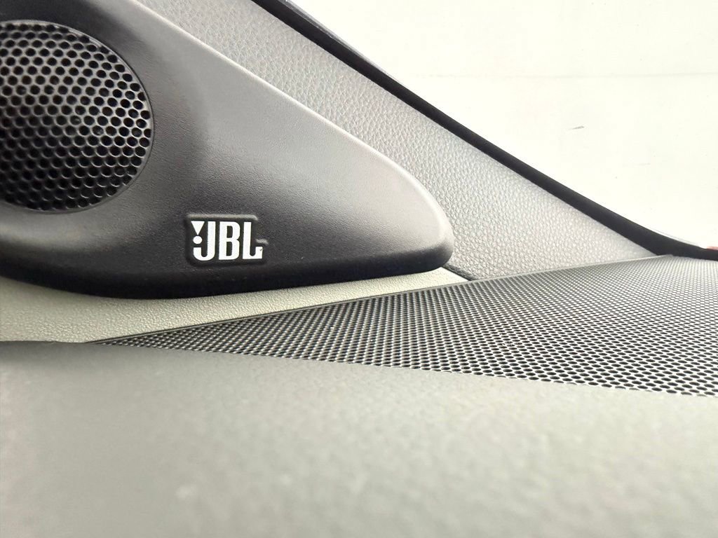 Used 2025 Toyota Prius Limited w/ Limited Premium Package FWD image 17