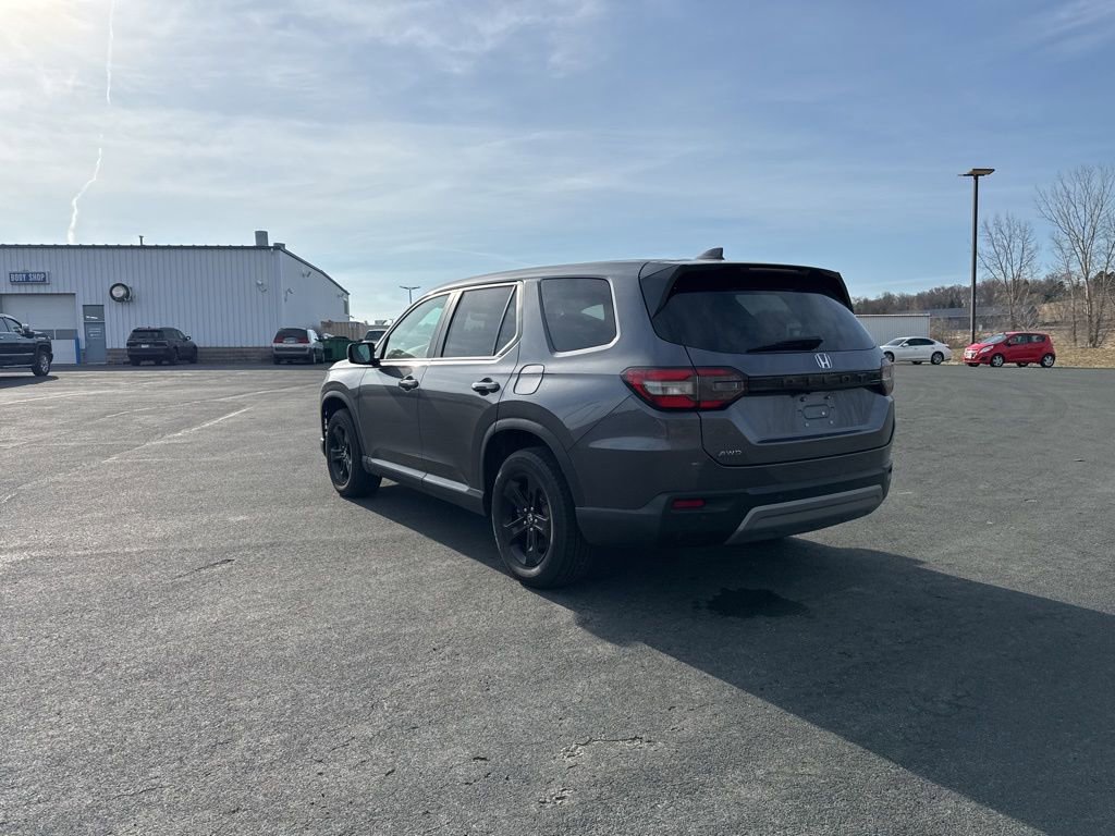 Used 2025 Honda Pilot EX-L image 5