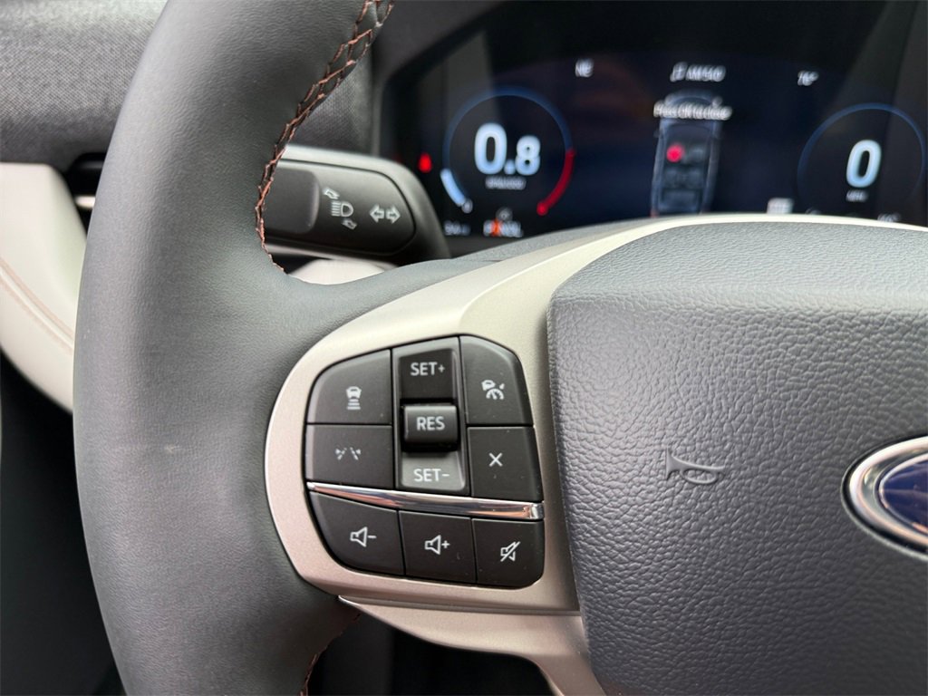 New 2025 Ford Explorer Active w/ Active Comfort Package image 21