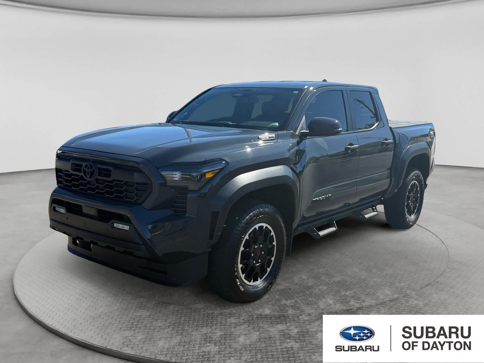 Used 2024 Toyota Tacoma TRD Off-Road w/ TRD Off Road Upgrade Package AWD/4WD image 1