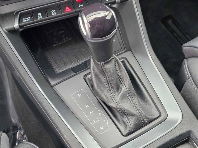 Certified 2025 Audi Q3 2.0T Premium w/ Convenience Package AWD/4WD image 37