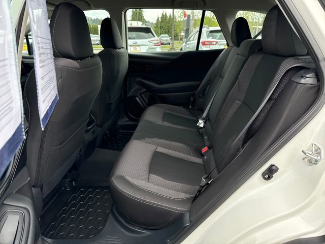 Used 2025 Subaru Outback AWD/4WD image 13