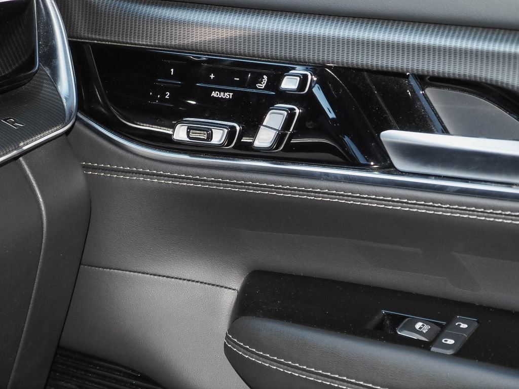 Used 2022 Jeep Grand Wagoneer Series II image 19