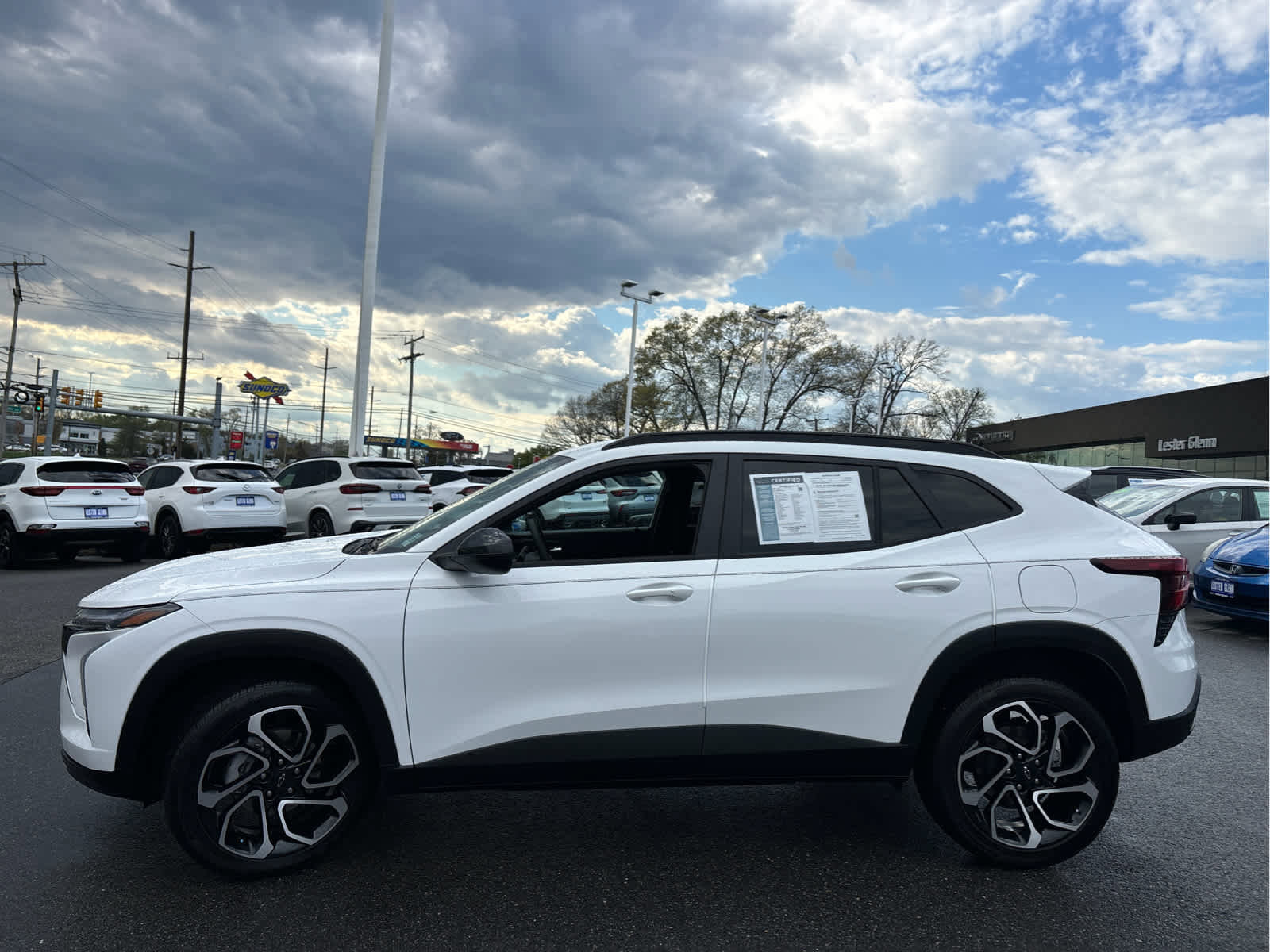 Certified 2025 Chevrolet Trax RS w/ Driver Confidence Package FWD image 8