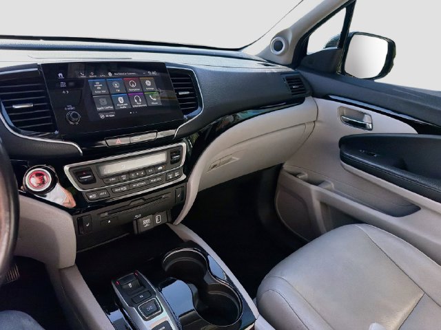 Used 2019 Honda Pilot Touring image 29
