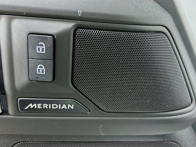 New 2025 Land Rover Defender 110 S AWD/4WD image 20