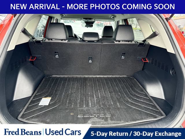 Used 2023 Kia Seltos S AWD/4WD image 32