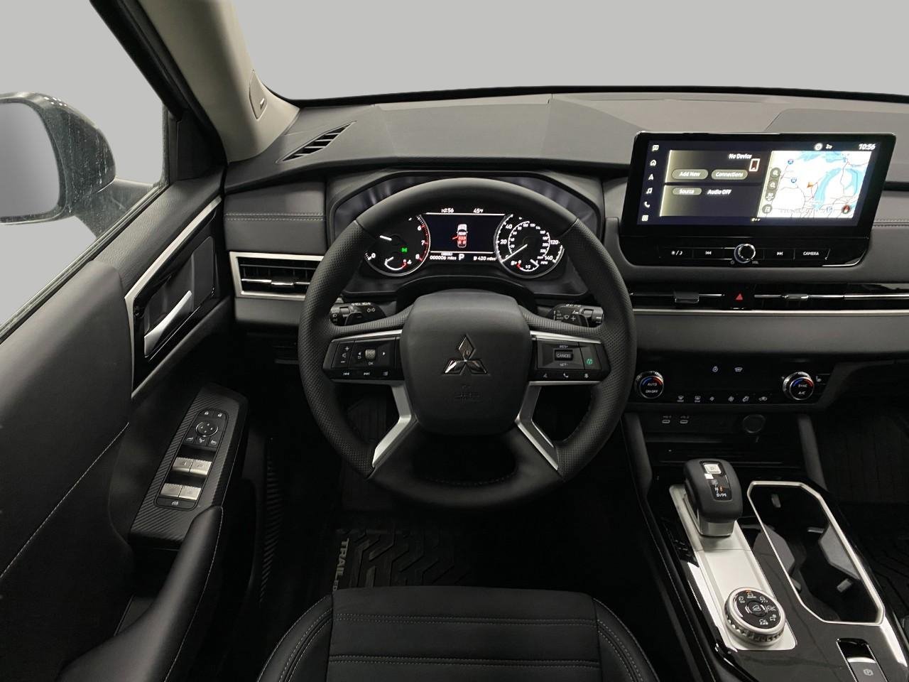 New 2026 Mitsubishi Outlander AWD image 13