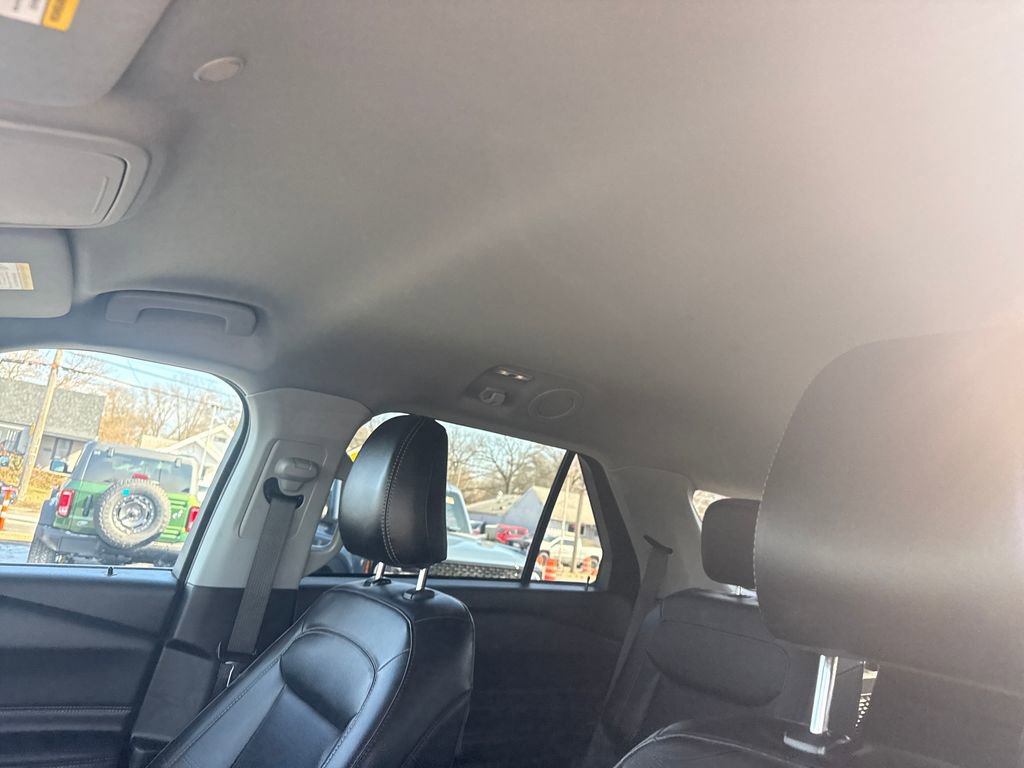 Used 2023 Ford Explorer XLT w/ Equipment Group 202A image 27
