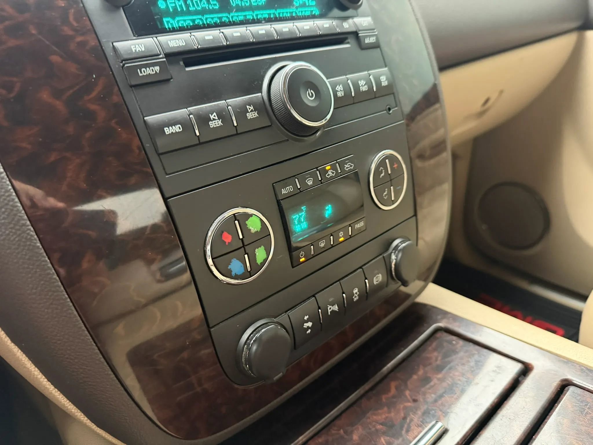 Used 2013 GMC Sierra 2500 Denali AWD/4WD image 17