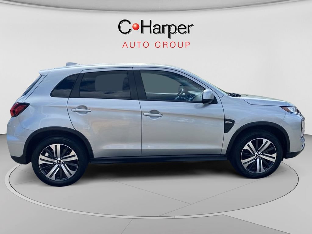 Used 2025 Mitsubishi Outlander Sport ES AWD/4WD image 2