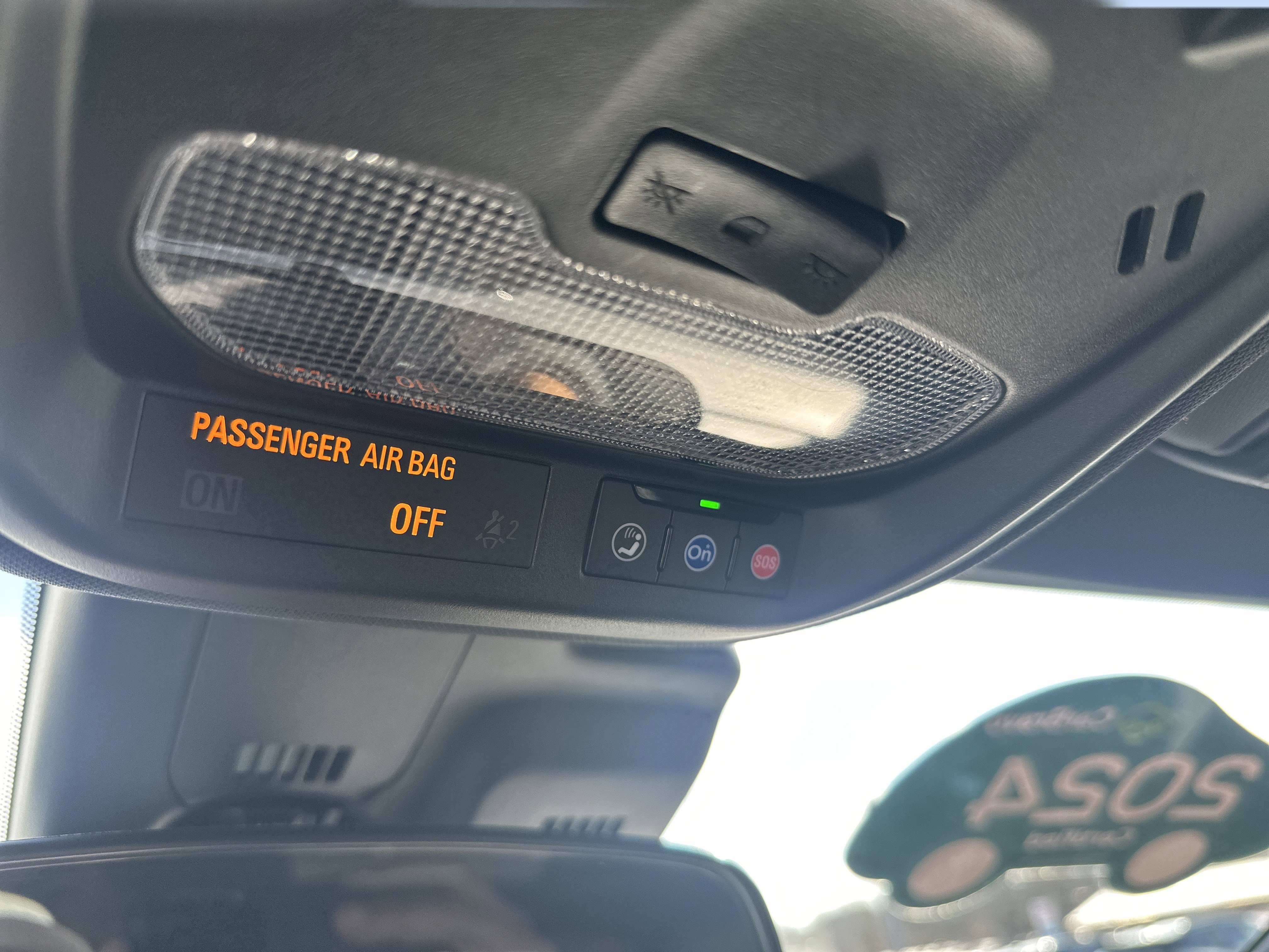 Certified 2024 Chevrolet Trax RS w/ Sunroof Package image 15