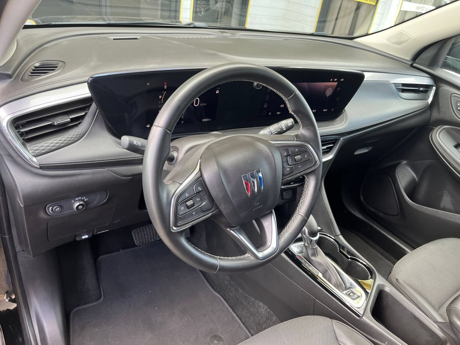Used 2025 Buick Encore GX Preferred FWD image 31