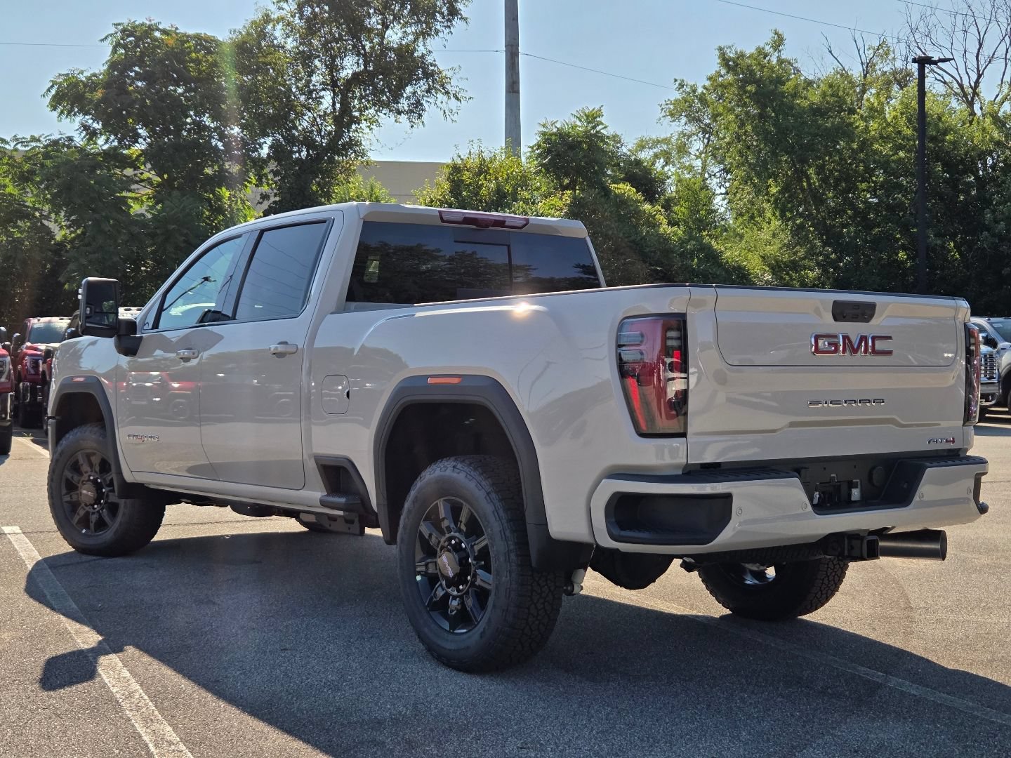 New 2026 GMC Sierra 2500 AT4 w/ AT4 Premium Plus Package AWD/4WD image 17