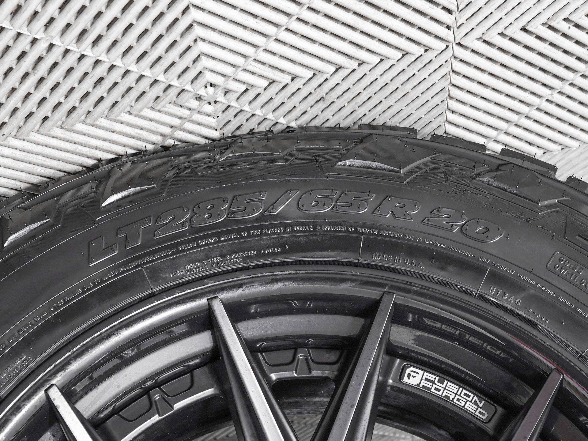 Used 2026 GMC Yukon AT4 image 38