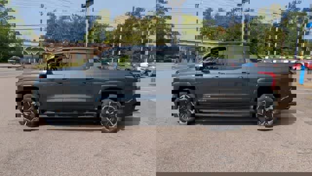 New 2026 Chevrolet Silverado EV LT w/ Premium Package image 5