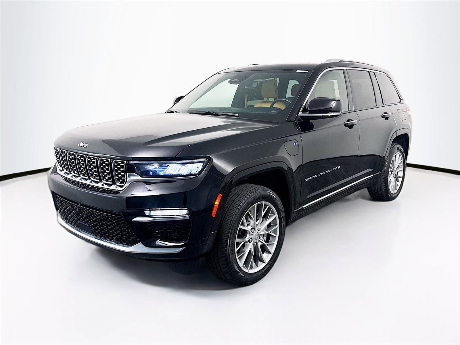 Used 2022 Jeep Grand Cherokee Summit w/ Luxury Tech Group V