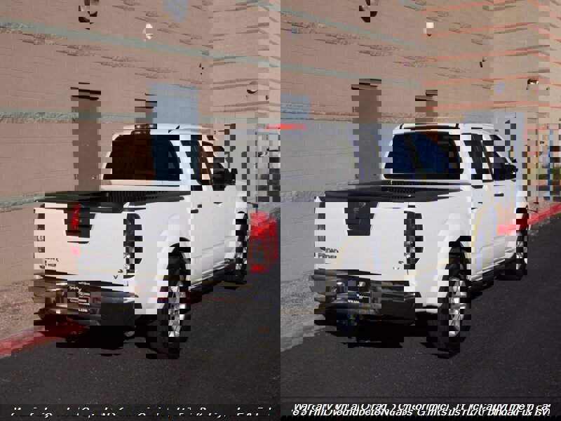 Used 2018 Nissan Frontier SV image 7