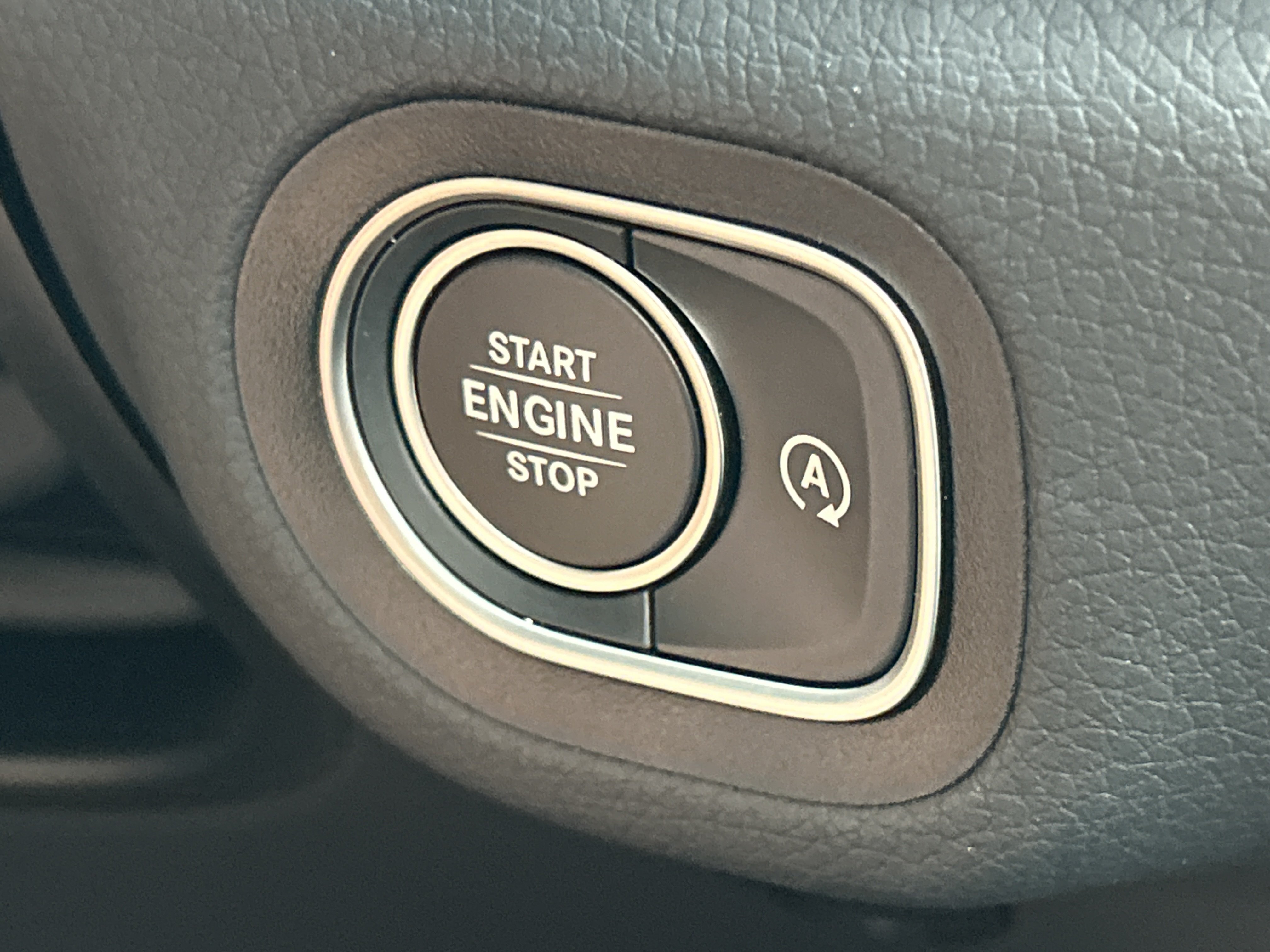 Certified 2026 Mercedes-Benz GLS 450 4MATIC image 32