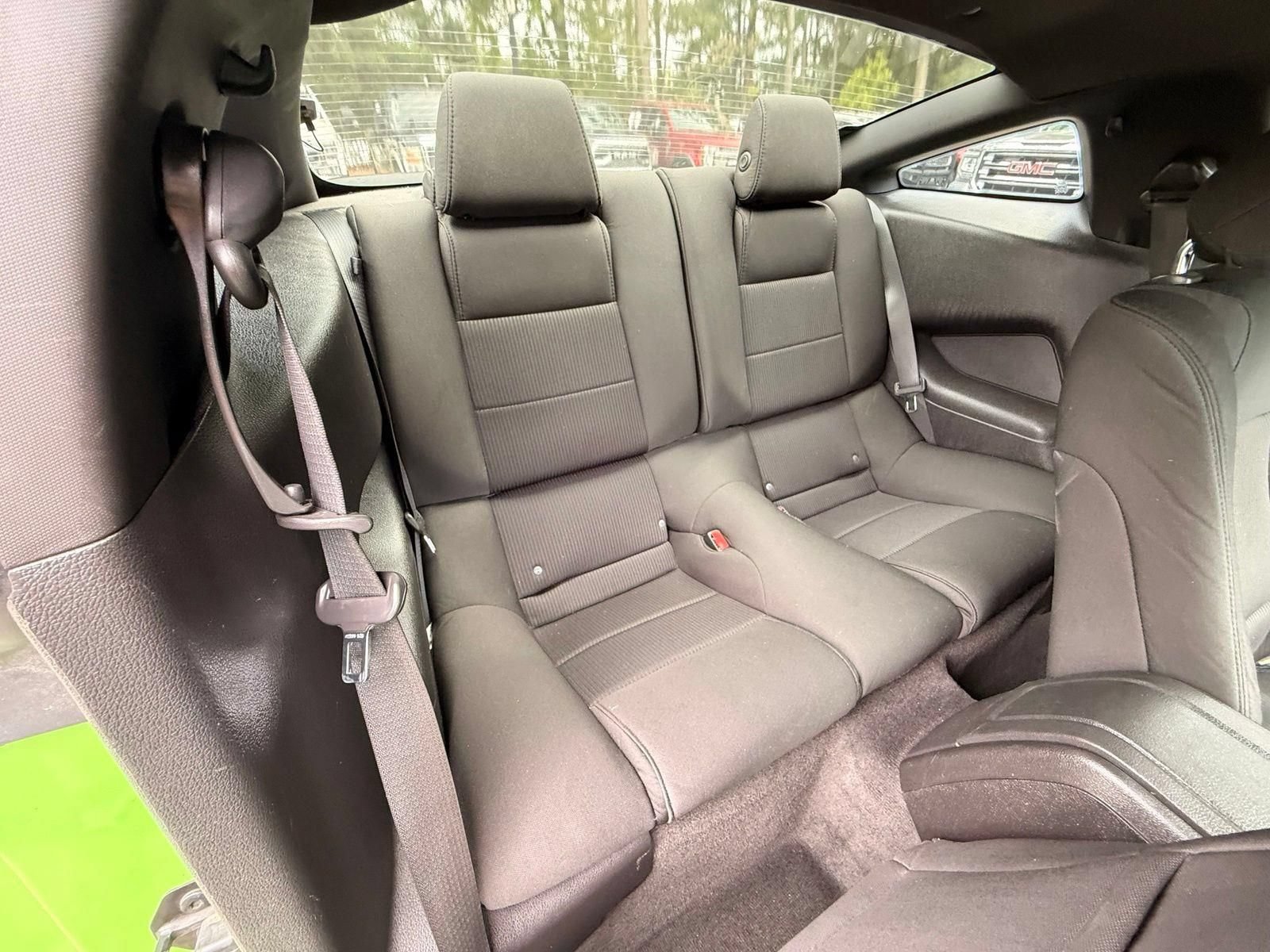 Used 2013 Ford Mustang Coupe RWD image 23