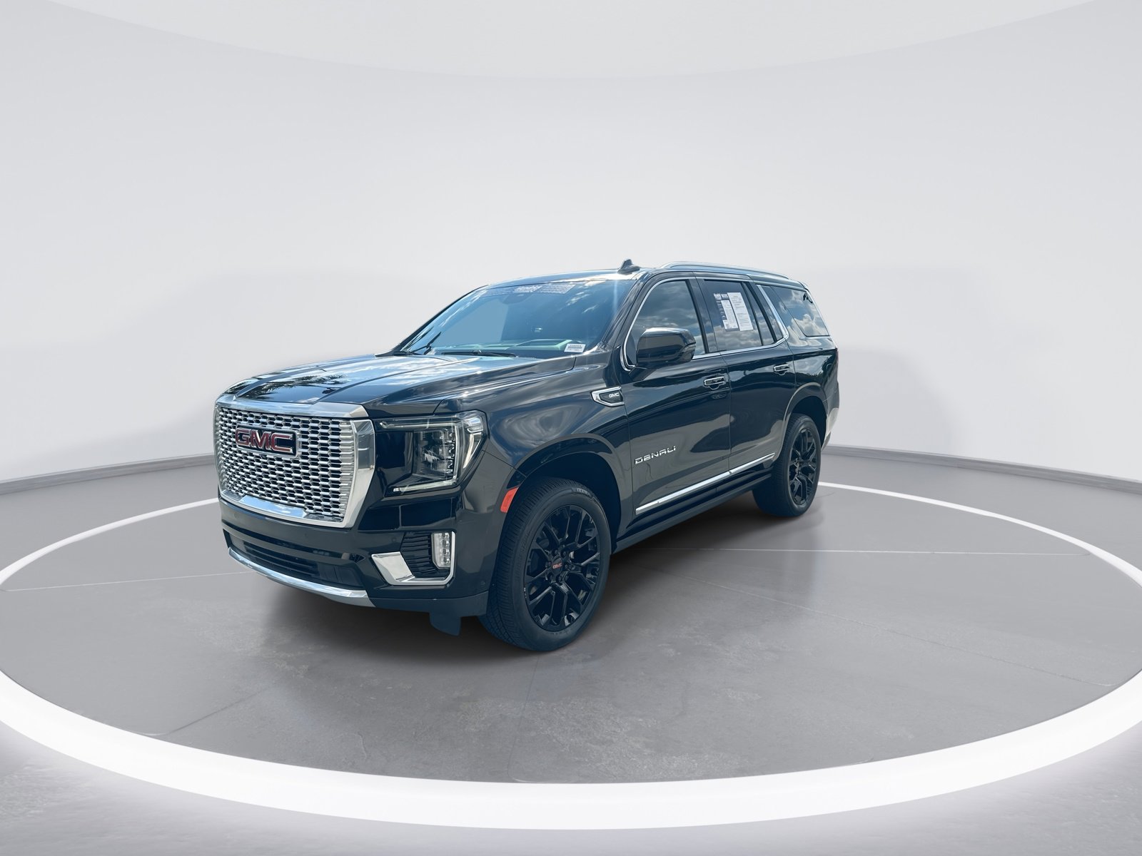 Used 2023 GMC Yukon Denali w/ Denali Reserve Package AWD/4WD image 5