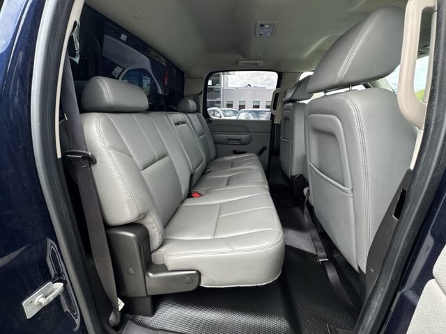 Used 2009 Chevrolet Silverado 1500 W/T AWD/4WD image 23