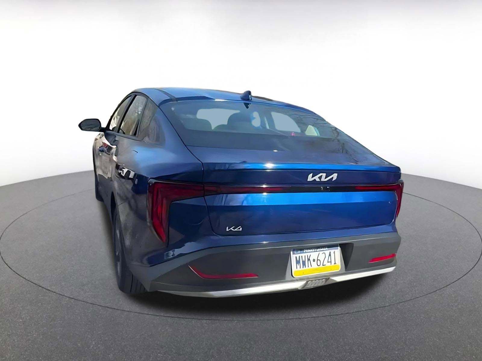 Used 2025 Kia K4 FWD image 11